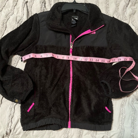 The North Face Black and Pink Kids Jacket - Picture 2 of 5
